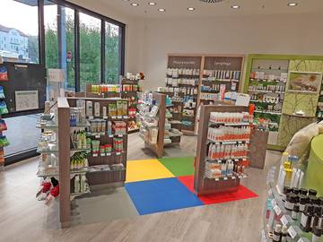 Center-Apotheke Freiwahl Regale